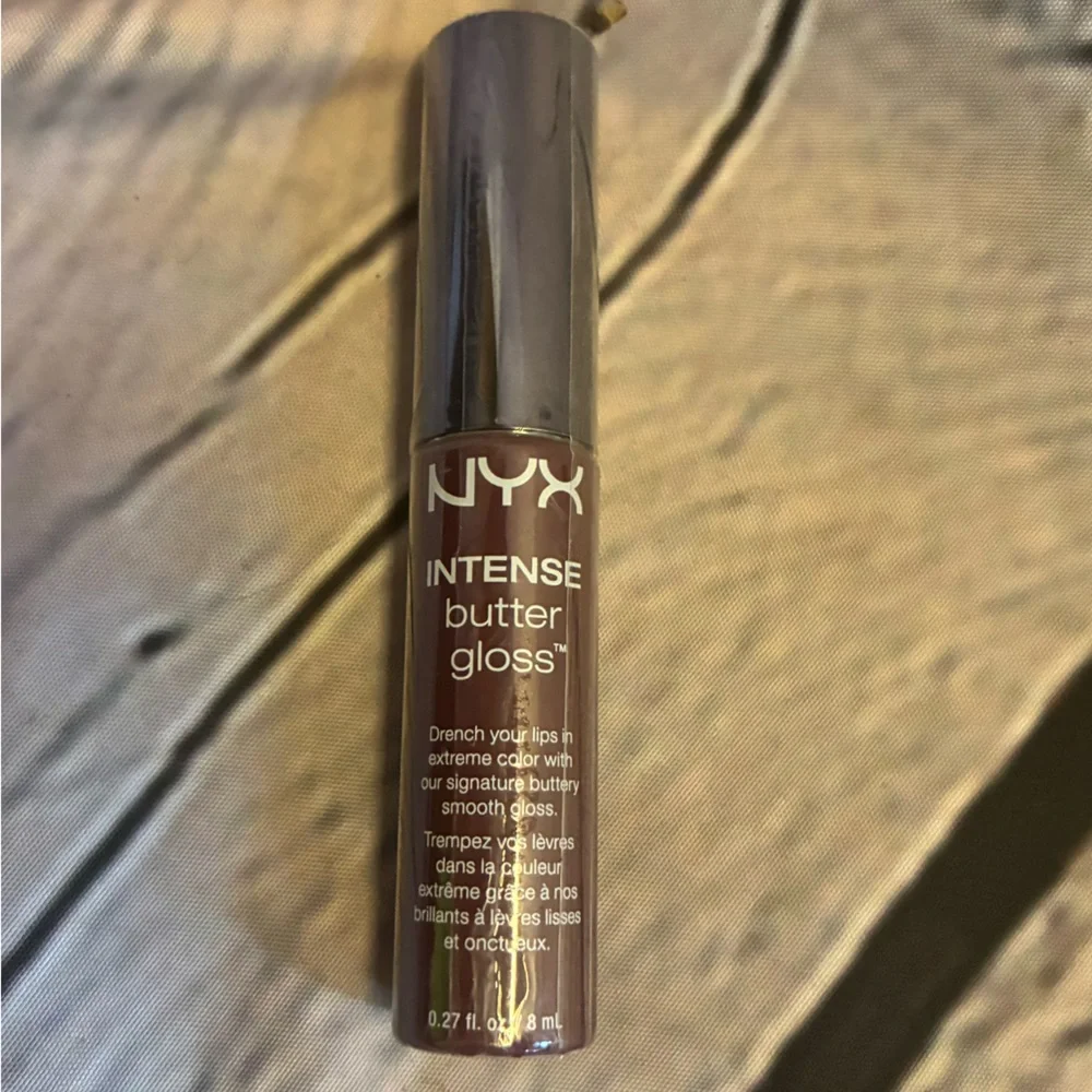 5/$20 NYX Cosmetics Intense Butter Lip Gloss Oatmeal Raisin‎ Sealed NIP IBLG21